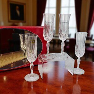 Royal Crystal Rock RCR Italy OPERA Fluted Clear Champagne Glasses Set of 4 Box